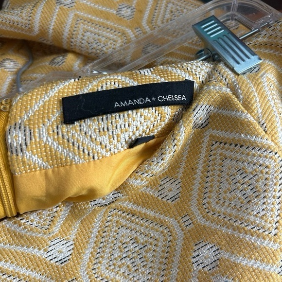 Amanda Chelsea Womens SZ 14 A-Line Skirt Yellow Chevron Brocade Career Zips - Picture 9 of 16
